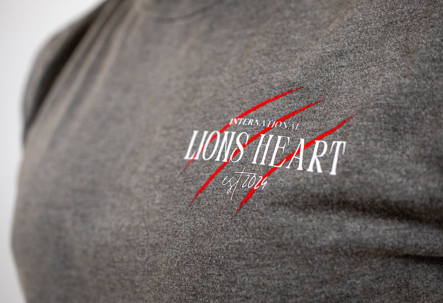 LIONS HEART “IMMORTAL – KING OF THE JUNGLE” TEE – GREY